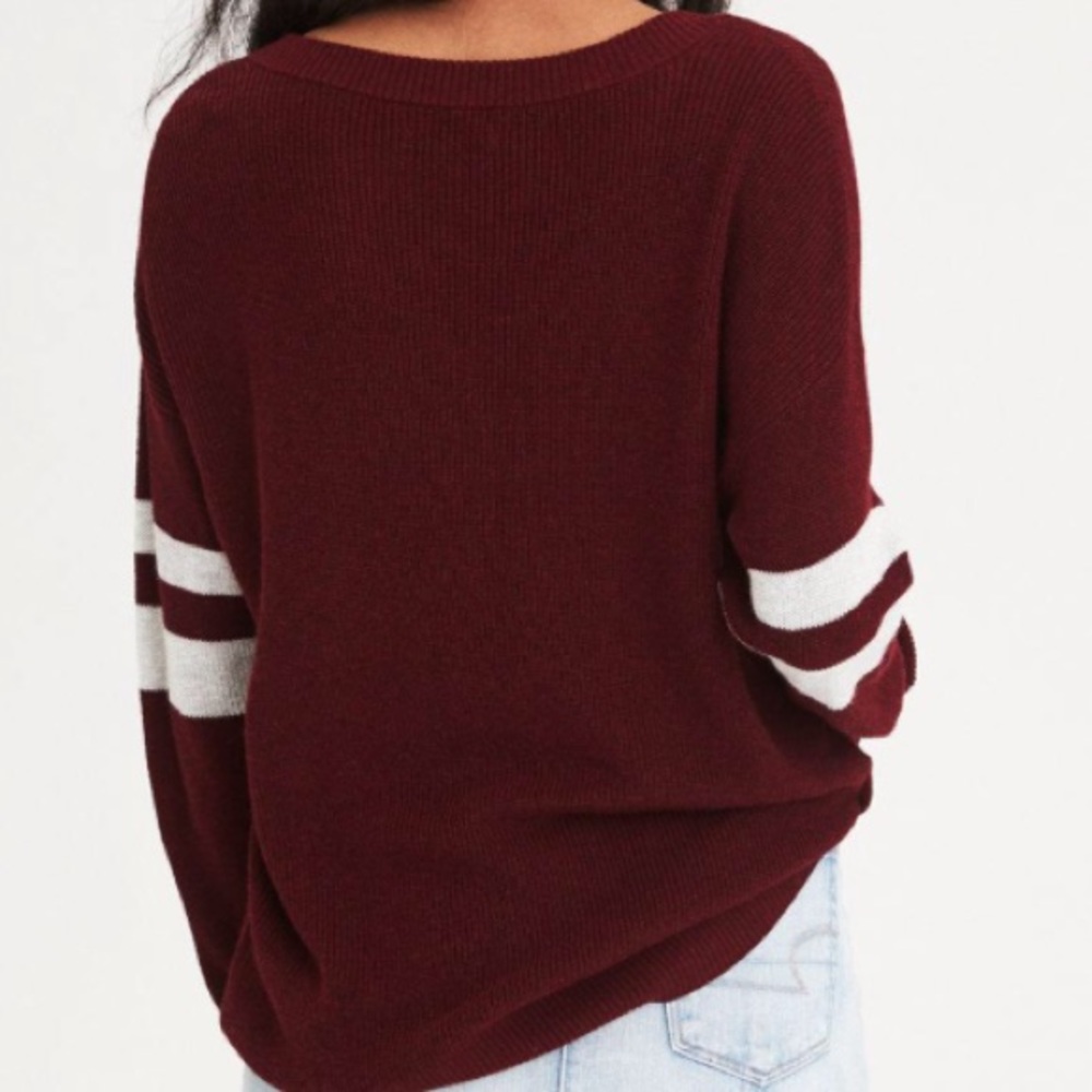 Maroon American Eagle sweater